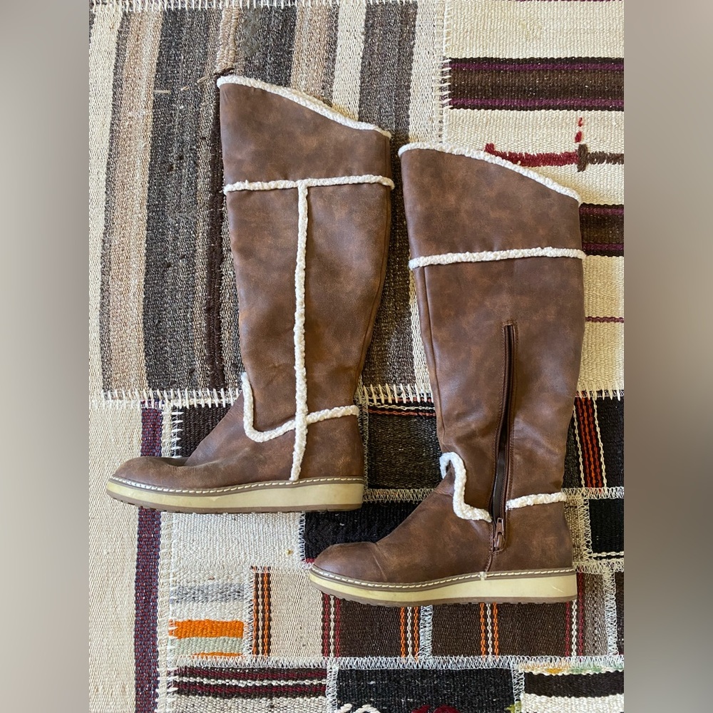 White Mountain - Sherpa Lined - Tall Boots- Brown- Sz 8.5